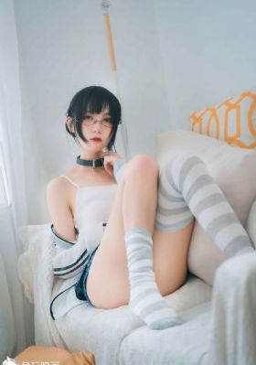 大尺度奶涨吃奶做爰电影