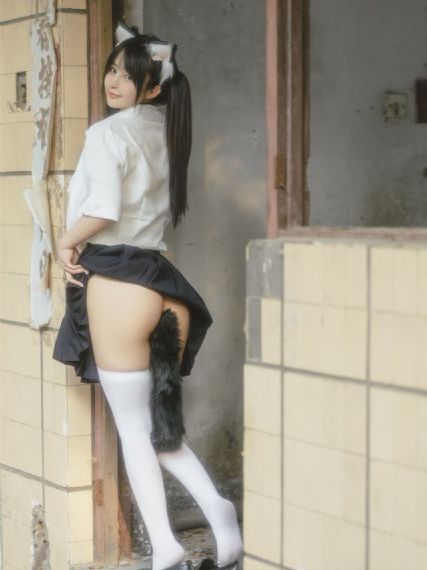 她唇之下免费观看电视剧