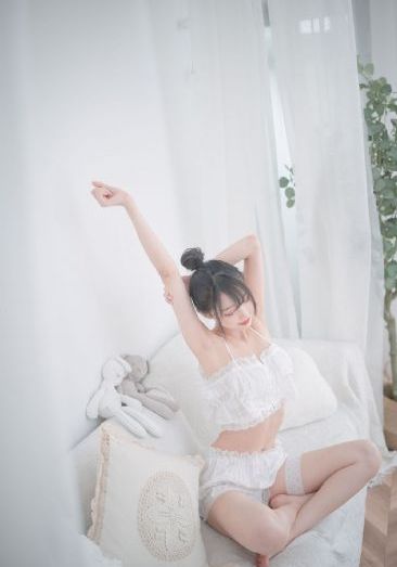 厨房大战刚结婚的少妇在线观看